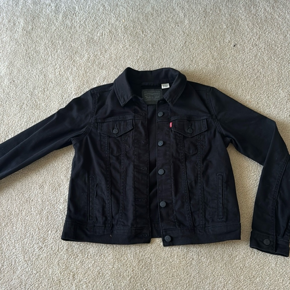 Levi’s size large black Jean jacket like new